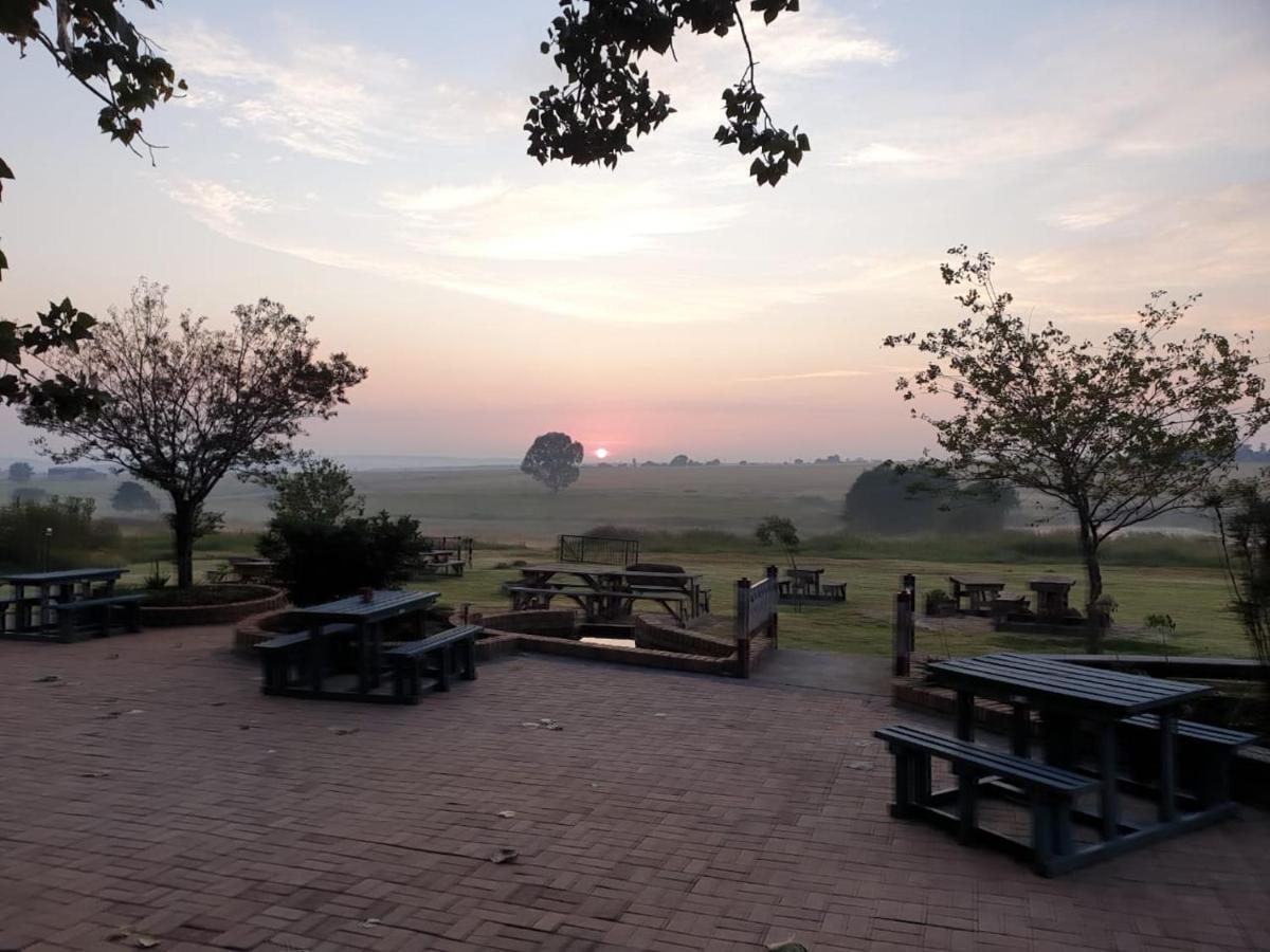 4 Seasons Country Club Hotel Bronkhorstspruit Exterior foto